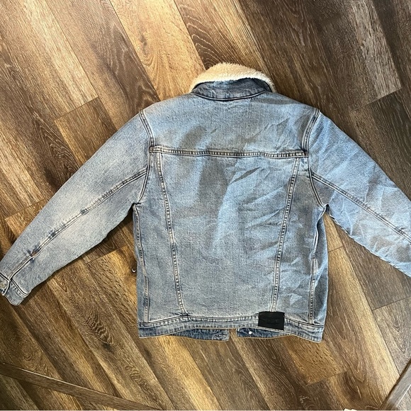 Vintage Y2K fleece lined Ambercrombie and Fitch Jean Jacket - Picture 3 of 10